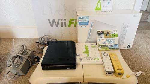 Nintendo wii black console - nintendo,