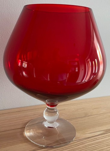 Huge pint vintage 1960s - huge, /