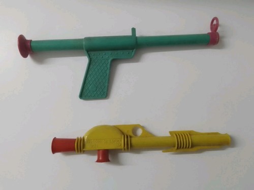 Vintage toy super pea - super, shooter