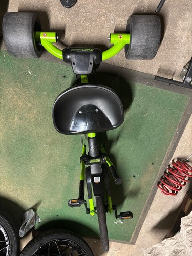 Green machine - green,
