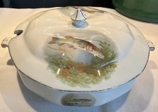 Vintage Empire Ware Pike Roach