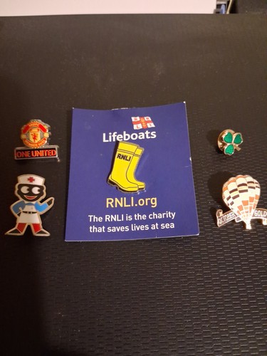 Assorted pin badges - pin,