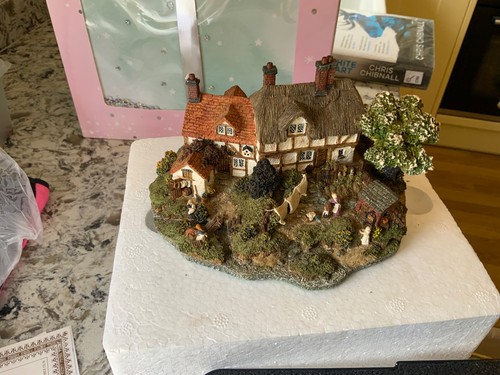 Danbury mint figurine - mint,