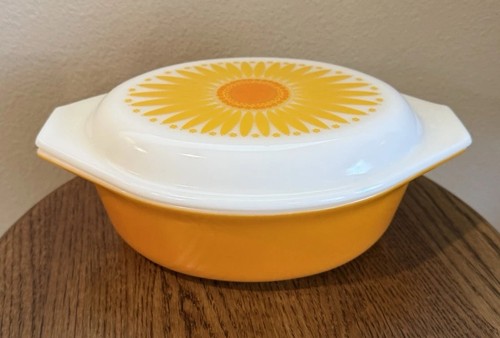Vintage pyrex orange yellow - vintage,