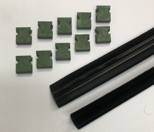 Mgb weather seals clips - gt,