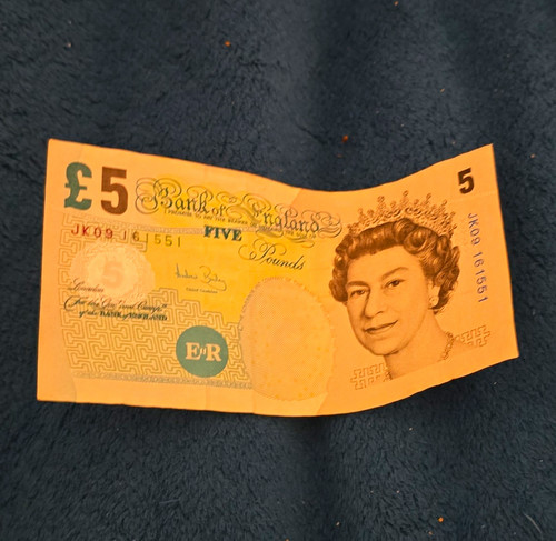 Bank england 5 five - bank,