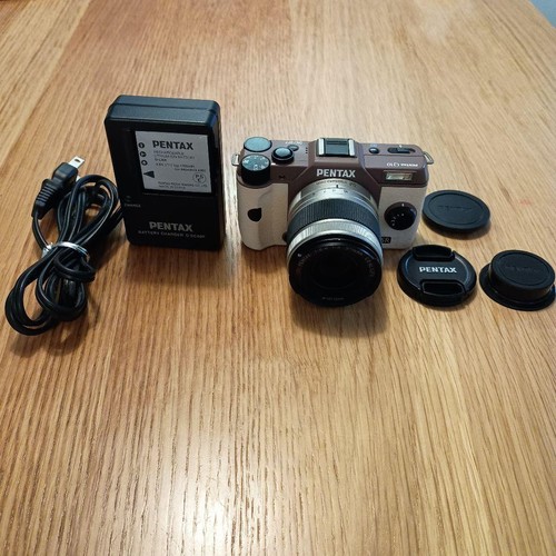 Pentax q10 mirrorless camera - mirrorless,