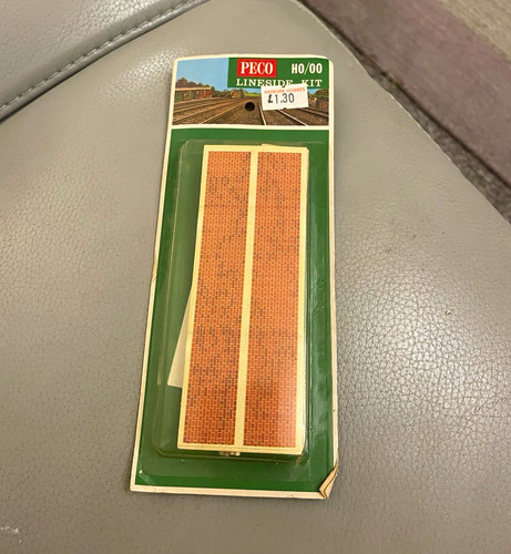 New peco lineside - peco, platform