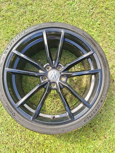 Genuine pretoria alloy wheel