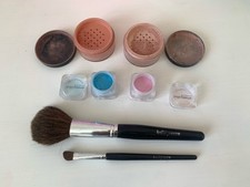 Job Lot - Bella Pierre Cosmetics, Bronzer, Blush, 2 x Eye Shadows & 2 x Brushes