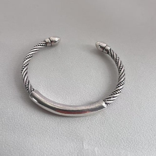 Minimalist stylish bali - bali, torque