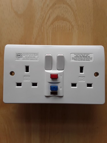 Sentrysocket rcd 13amp - mk,
