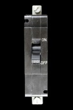 CRABTREE 20 AMP M3 MCB CIRCUIT