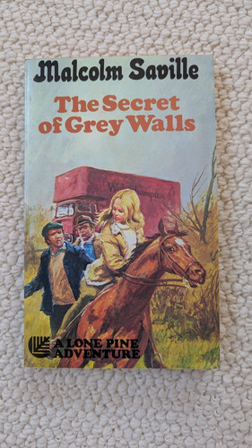 The secret grey walls - of,