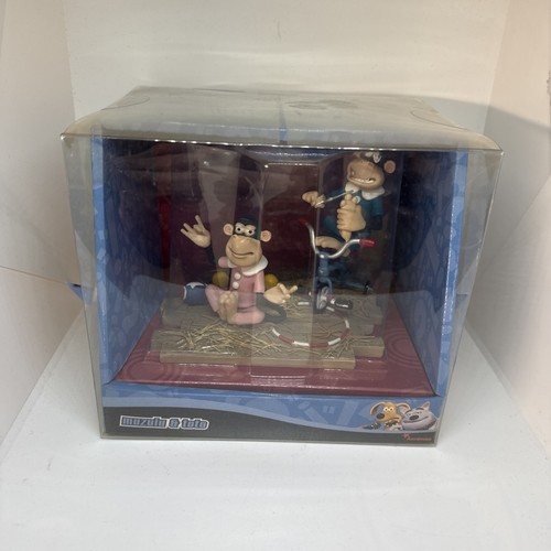 Collectibles world studios - collectibles, studios-