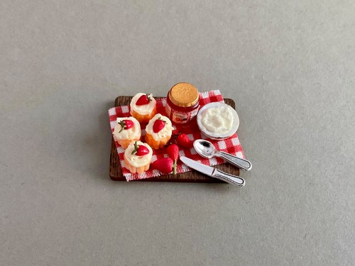Dolls house miniature 12 - house,