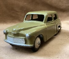 Dinky Toys No.40 HILLMAN MINX