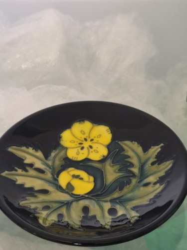 Moorcroft pottery small bowl - small,
