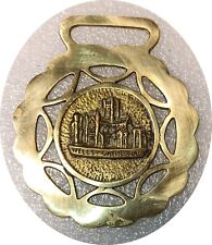 WELLS CATHEDRAL - SOMERSET - PEERAGE  vintage horse brass (7900)