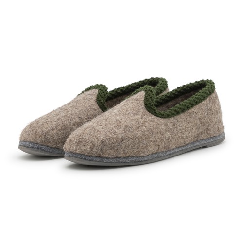 Wool felt slippers felt