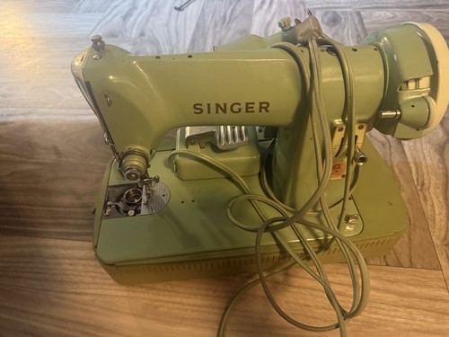 Singer sewing machine vintage - singer,