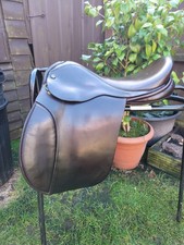 Showing/VSD  Ideal 17" MW