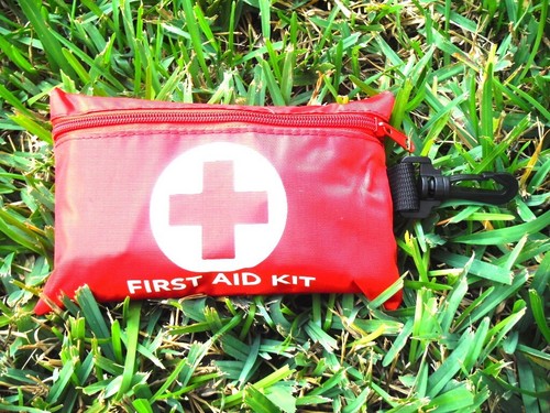 128 pcs first aid - first,