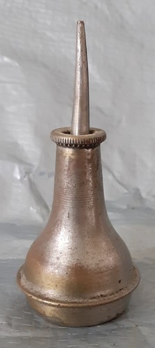 Vintage petrol squirt - u.s,