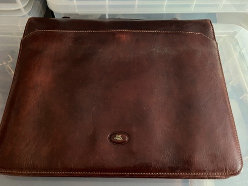 The bridge leather portfolio - bridge,