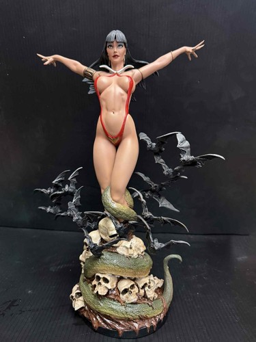Sideshow dynamite vampirella - sideshow,