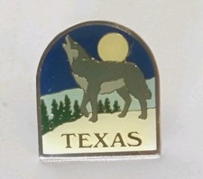 Texas Wolf Howling Moon Night Scene Enamel Pin Badge Collectible Travel Souvenir
