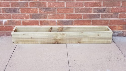 Handmade wooden garden - ,