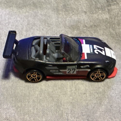 Loose hotwheels mazda 5 - mazda, mx-5
