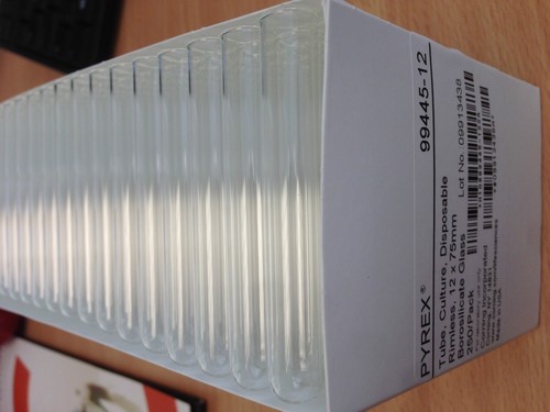 100 glass test tubes - x,
