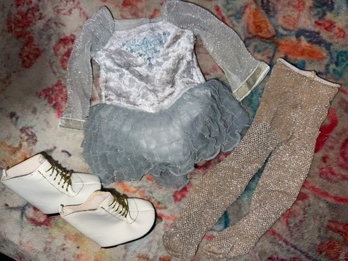 American girl mia silver skate - girl,