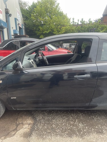 Vauxhall corsa passengers - vauxhall, d