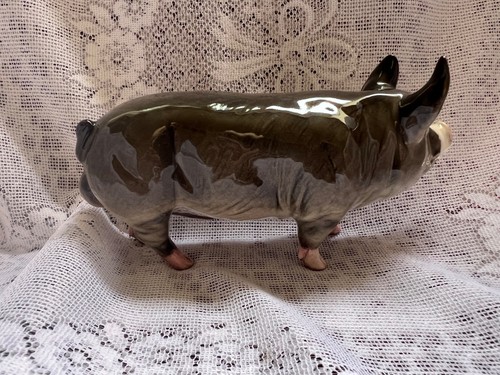 Beswick berkshire boar model - beswick,