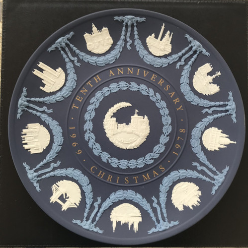 Wedgwood tri coloured tenth - tri-coloured,