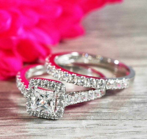 Princess cut diamond halo - 2,