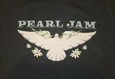 Pearl Jam live 2022 Women’s