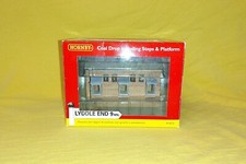 Hornby® Lyddle End N 8575 Coal Drop including Steps & Platform (N gauge)