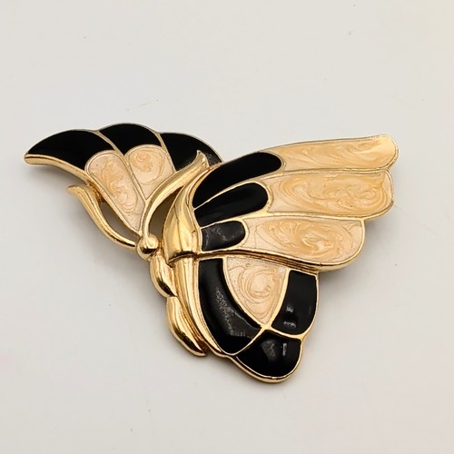 Vtg trifari butterfly black - trifari, tm
