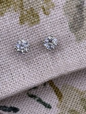 DIAMONIQUE DQCZ 925 SILVER CZ