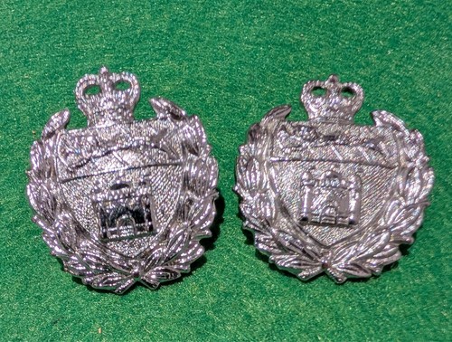 Obsolete police collar - badge, x