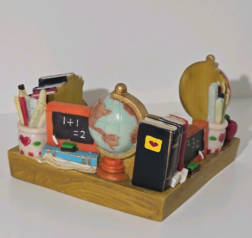 Vintage teacher desk post it - post,