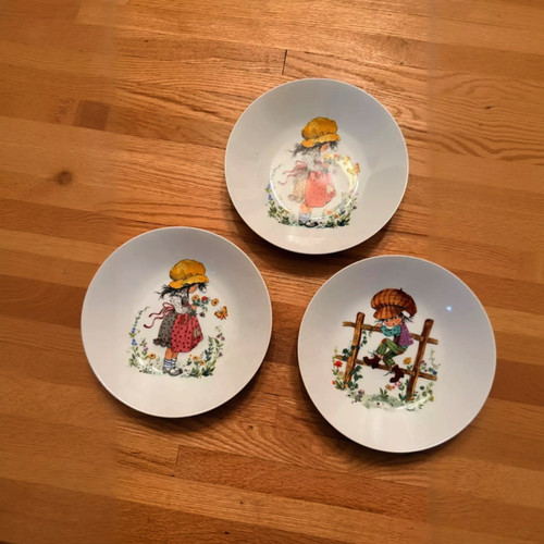 Vintage holly hobby - vintage, plates