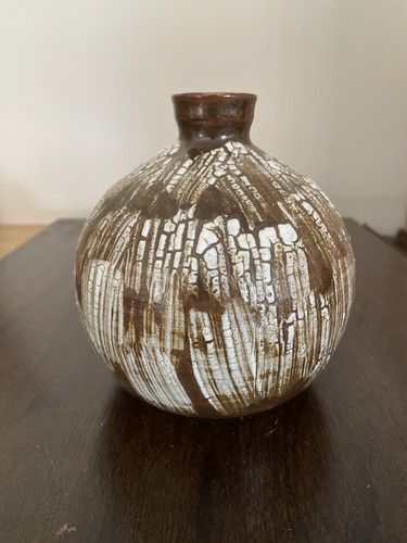 Rustic handcrafted studio - handcrafted,