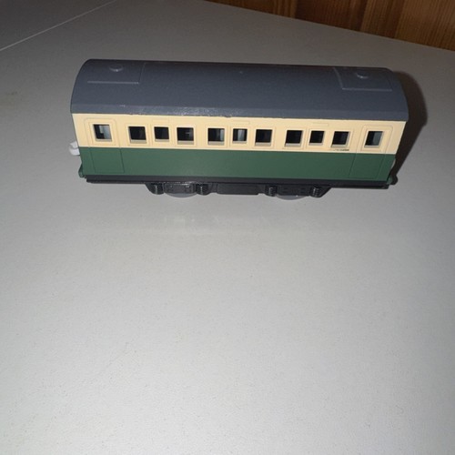 Thomas trackmaster gordon - thomas,