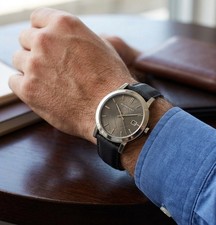 Burberry watch black leather - burberry,