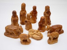 Hand Carved Wooden Christmas Nativity Figures 11 Piece Set Olive Wood